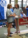 Heike und Sophia * Heike gibt Sophia noch ein paar Instruktionen! * 2112 x 2816 * (2.07MB)